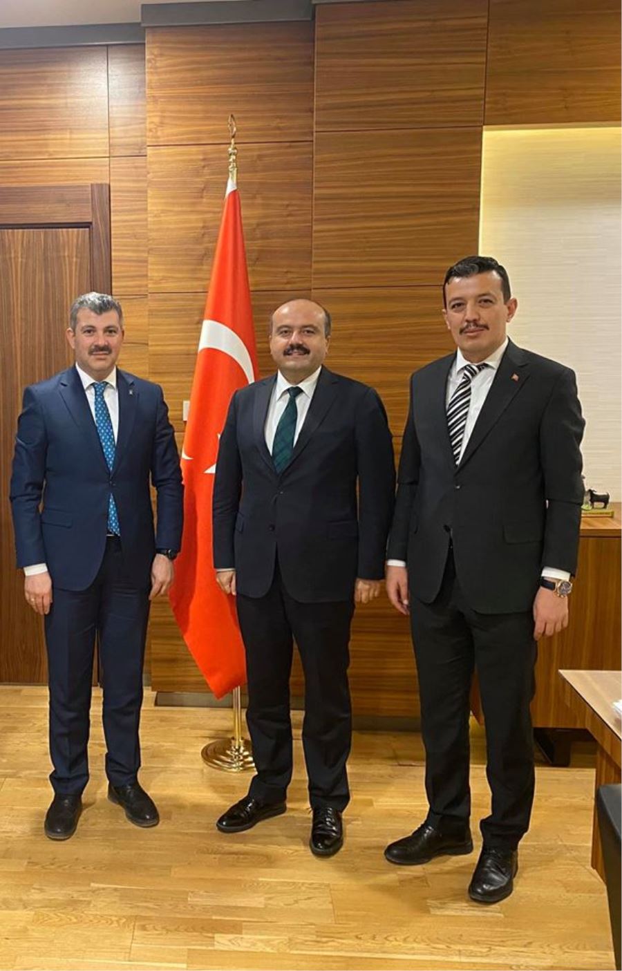 Adalet ve Kalkınma Partisi (AK Parti) Aksaray İl Başkanı Hüseyin Altınsoy, ilin talep ve beklentileri için Ankara’da ziyaretler bulundu.