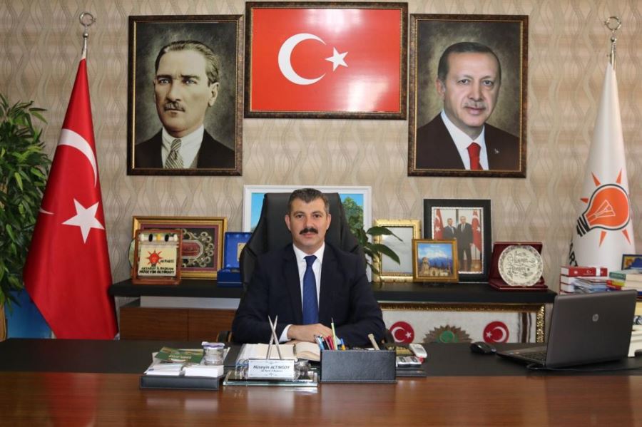 AK PARTİ İL BAŞKANI HÜSEYİN ALTINSOY, REGAİB KANDİLİNİ KUTLADI