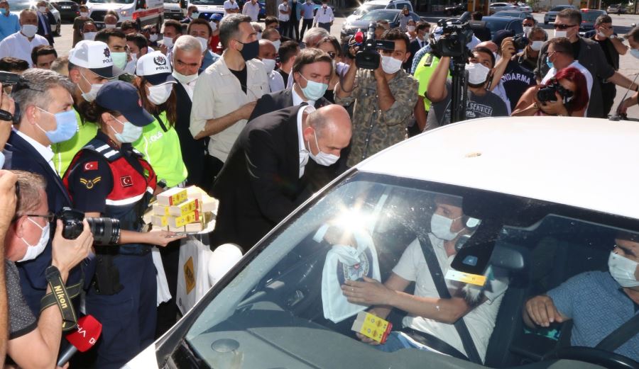 İçişleri Bakanı Süleyman Soylu Aksaray’da Trafik Denetim Uygulamasına Katıldı