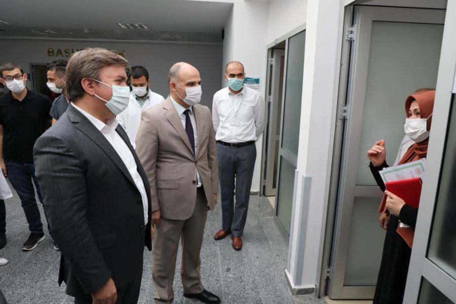 Vali Hamza Aydoğdu’dan sağlık çalışanlarına moral ziyareti