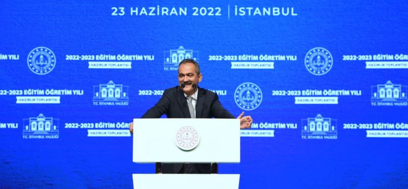 BAKAN ÖZER, 2022-2023 EĞİTİM ÖĞRETİM YILI HAZIRLIKLARI KAPSAMINDA İSTANBUL