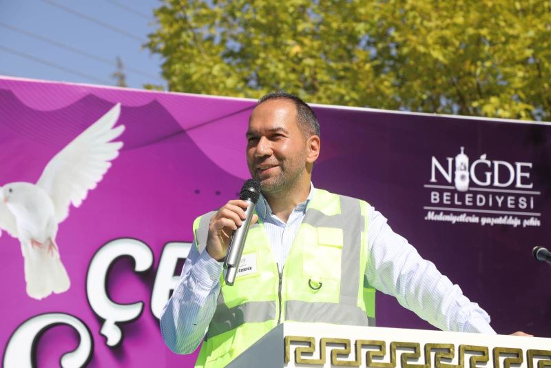 Niğde Belediyesi’nin Temizlik Günü Etkinliği Renkli Görüntülere Sahne Oldu