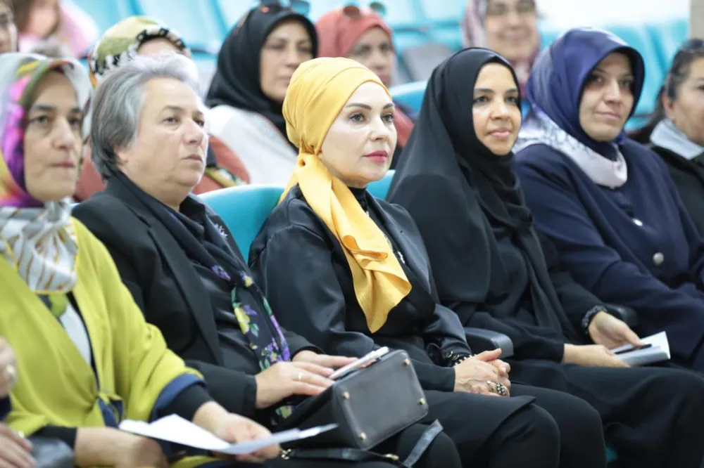 İHH Kadın gönüllüleri yetimler için buluştu