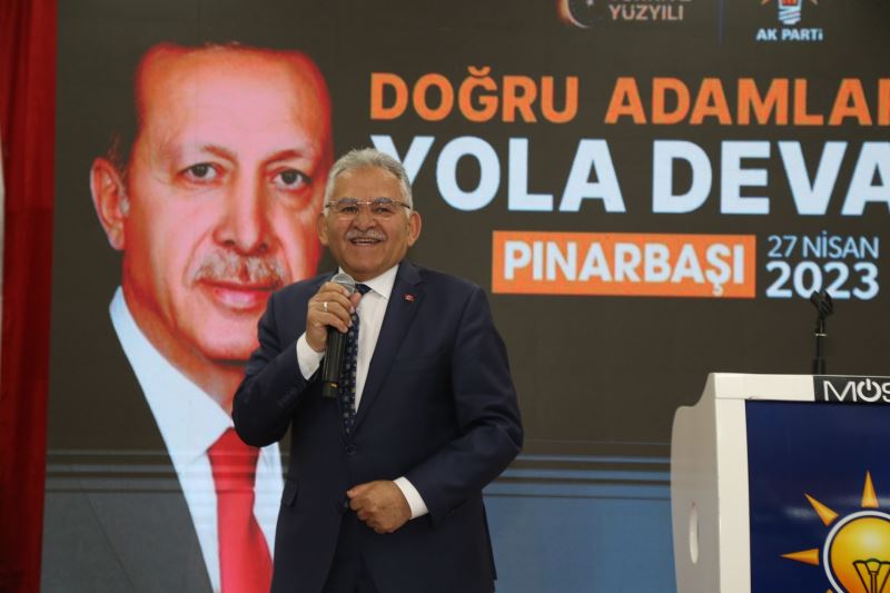 Bakan Akar ile Başkan Büyükkılıç’a Pınarbaşı ve Sarız’da Sevgi Seli