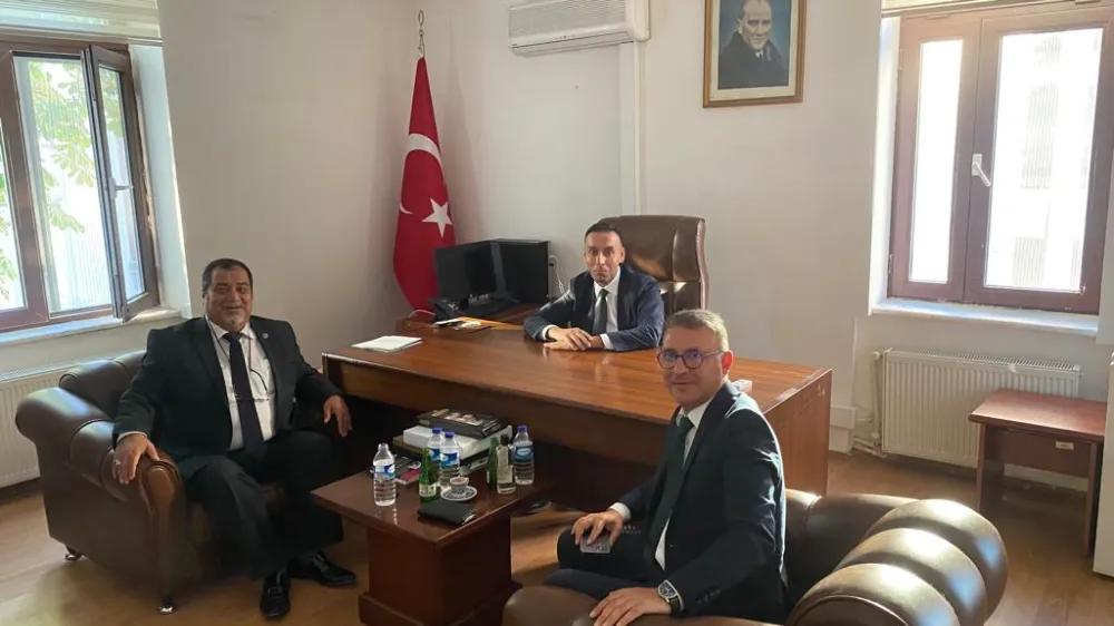 Kapadokya gazeteciler cemiyet başkanı Mahmut Eskil vali yardımcısı çevireni ziyaret etti