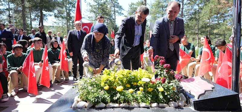 BAKAN TEKİN, ŞEHİT ÖĞRETMEN AYBÜKE YALÇIN