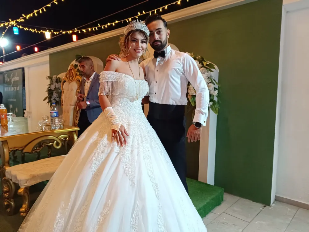 ALEYNA VE HASAN DÜNYA EVİNE GİRDİ