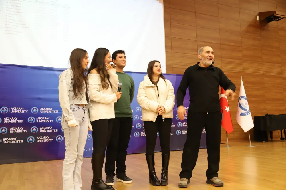 ASÜ’de Ahmet Sula, “İnsana Yolculuk”  konulu söyleşide öğrencilerle buluştu