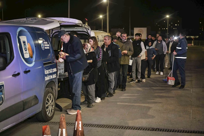 ANKARA BÜYÜKŞEHİR BELEDİYESİNDEN ŞEHİR HASTANELERİNDE SAHUR İKRAMI