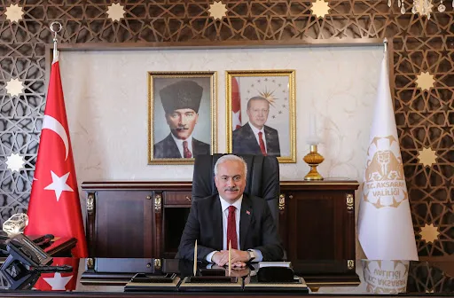 VALİ MEHMET ALİ KUMBUZOĞLU’NUN  23 NİSAN ULUSAL EGEMENLİK VE ÇOCUK BAYRAMI BASIN MESAJI