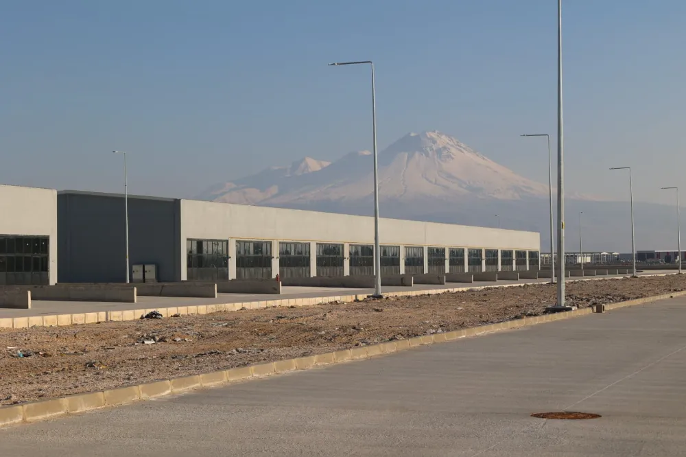 BAŞKAN AKTÜRK İLK İŞ YERİM PROJESİ’NDE MÜJDEYİ VERDİ