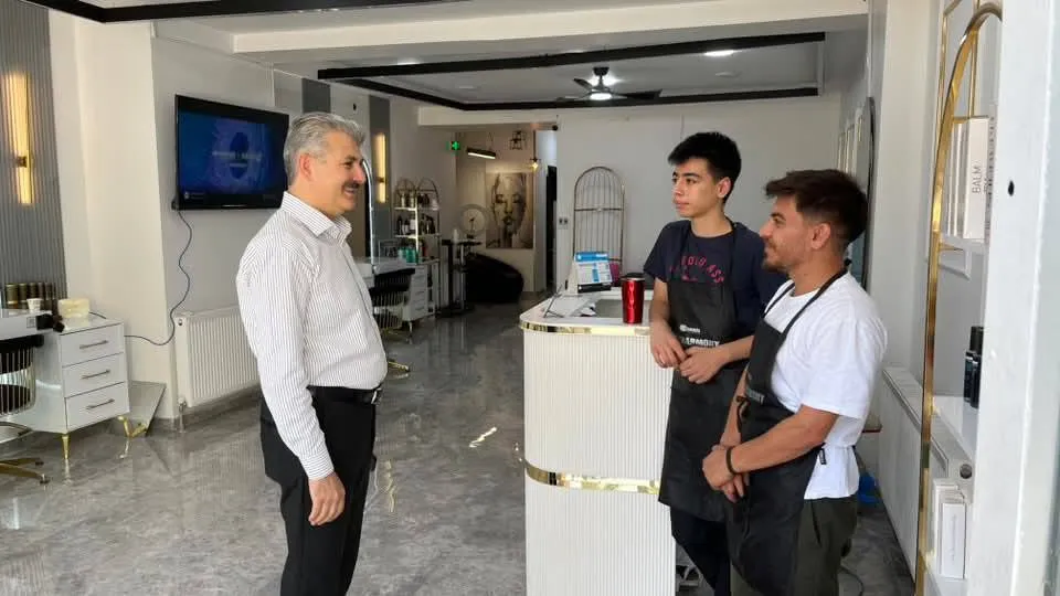 MİLLETİN VEKİLİ SAHADA