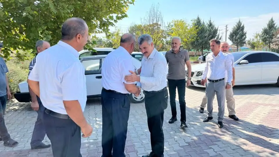 MİLLETVEKİLİ ALTINSOY VATANDAŞLARLA BULUŞTU, BELEDİYE BAŞKANINA HAYIRLI OLSUN ZİYARETİNDE BULUNDU